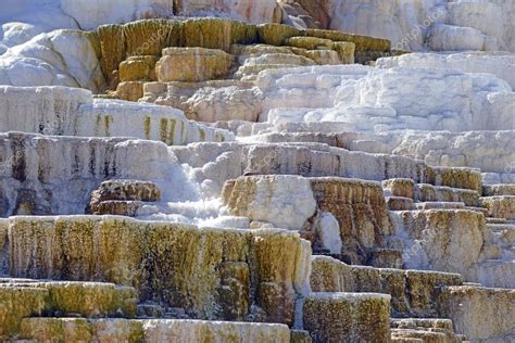 Travertine Terraces Mammoth Hot Springs Yellowstone — Stock Photo