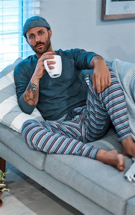 20 Cool And Comfy Loungewear Outfit Ideas For Men Loungewear Outfits