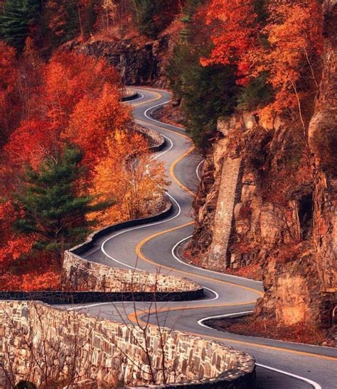 Beautiful Country Road Scenic Autumn Beautiful Roads Winding Road