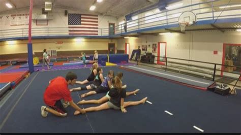 Coach Explains How To Safely Stretch After Video Of Cheer Squad S