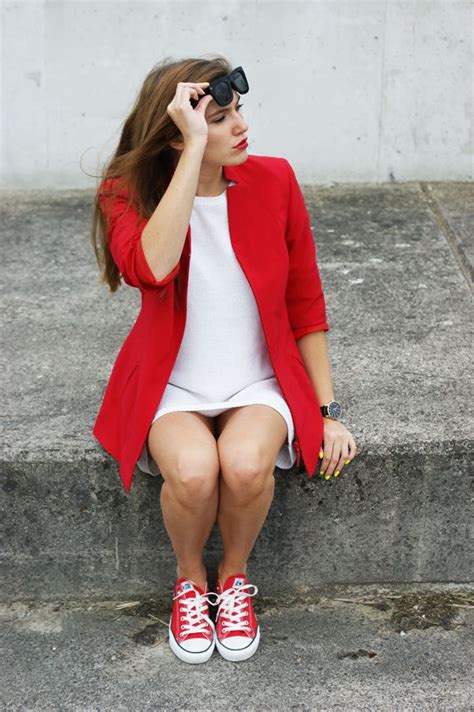 20 Outfits Thatll Make You Want Colored Converse Sneakers Fashion Red Converse Outfit