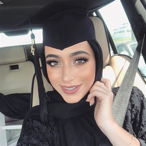 الحمد لله Graduation Outfit Hijab Fashion Graduation Party Dresses