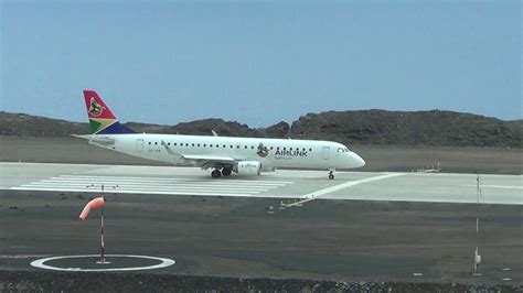 Airlink Embraer E190 At St Helena Airport 20 Jan 2018 Youtube