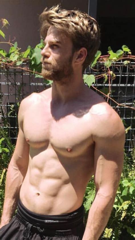 Pin By Kiriller Style On Nathaniel Buzolic Handsome Men Male Body