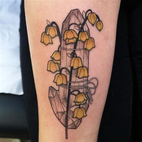 37 Birth Flower Tattoos That Celebrate Each Month Of The Year 37