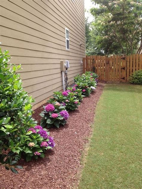 21 Popular Side Yard Landscaping Ideas On A Budget Side Yard