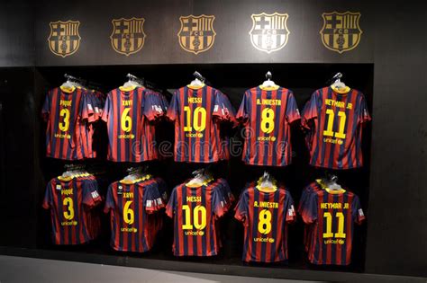 Check spelling or type a new query. Camisas Do FC Barcelona Na Loja Do FC Barcelona, Espanha ...