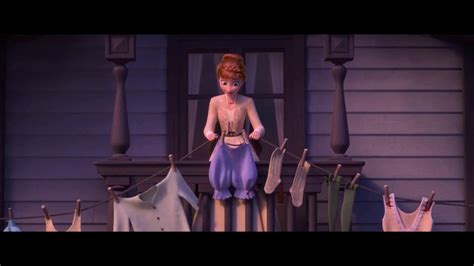 Anna Holding Bloomers Frozen 2 2019 Youtube