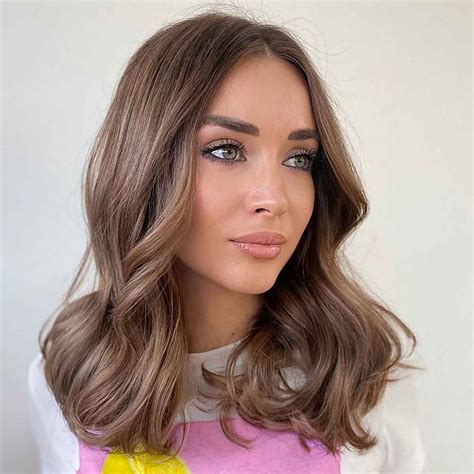 23 Best Medium Brown Hair Colors For Every Skin Tone In 2022 2022