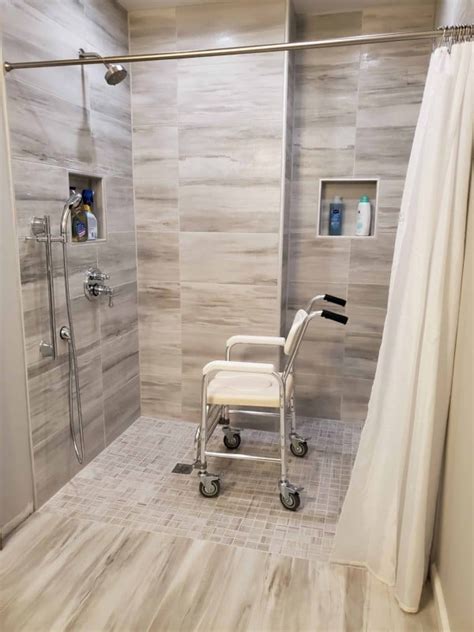 Roll In Accessible Showers Installed In Chicago Il Ehls