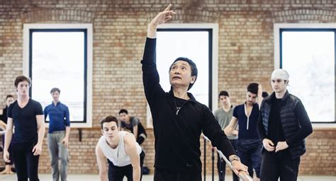 Stockbroker To Dreamer Queensland Ballet S Li Cunxin Dance Informa Magazine