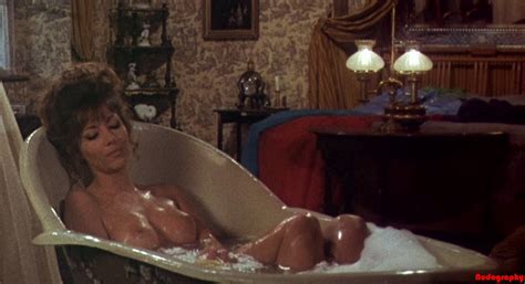 Ingrid Pitt Nuda 30 Anni In The Vampire Lovers