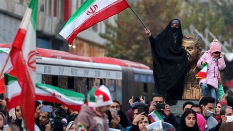 قبل مواجهة الثلاثاء إيران تطالب الفيفا بـإجراءات جادة ضد أمريكا بسبب تشويه العلم Cnn Arabic