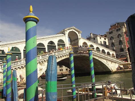Rialto Bridge In Venice Italy Free Photo Download Freeimages