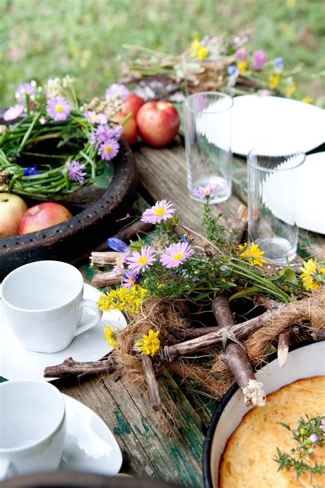 How To Host The Ultimate Fall Dinner Party Huffpost Life