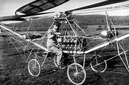 Un día como hoy: 1907 - Paul Cornu lleva a cabo el primer vuelo en ...