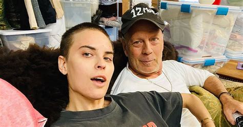 Bruce Willis Daughter Tallulah Take Selfie While Quarantined