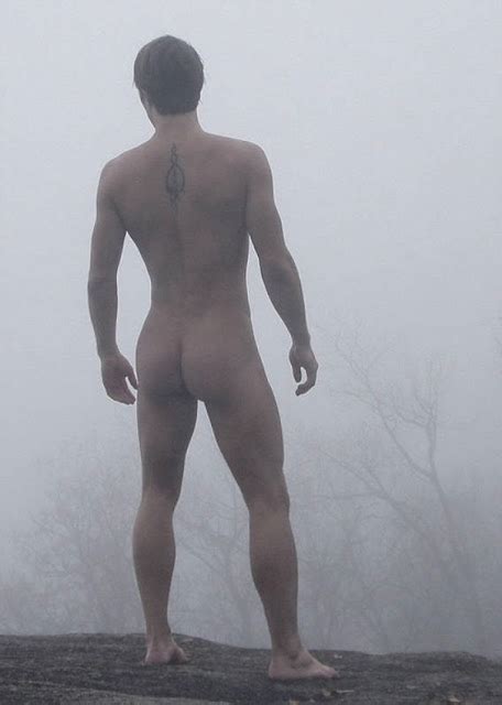 Hot Men In Their Pants Bare Naked Ass