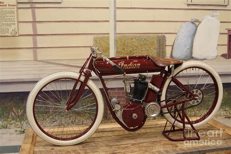 Antique Indian Motorcycle Red Photograph By Rob Luzier