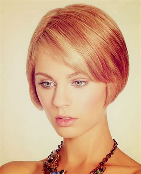 A stacked inverted bob will also work perfectly for this shape. Short Hairstyles For Oval Faces - The Xerxes