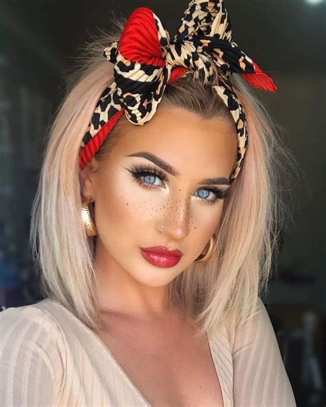 30 summer makeup looks colorful and glowy makeup ideas 2019 dewy makeup look glitter makeup