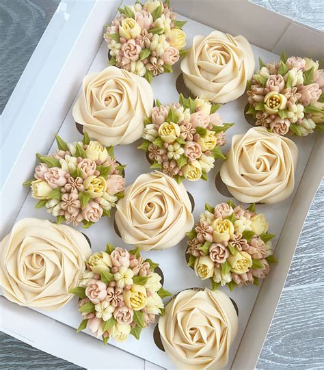 Kerrys Bouqcakes Kerrysbouqcakes Gallery Boxed Floral Cupcakes