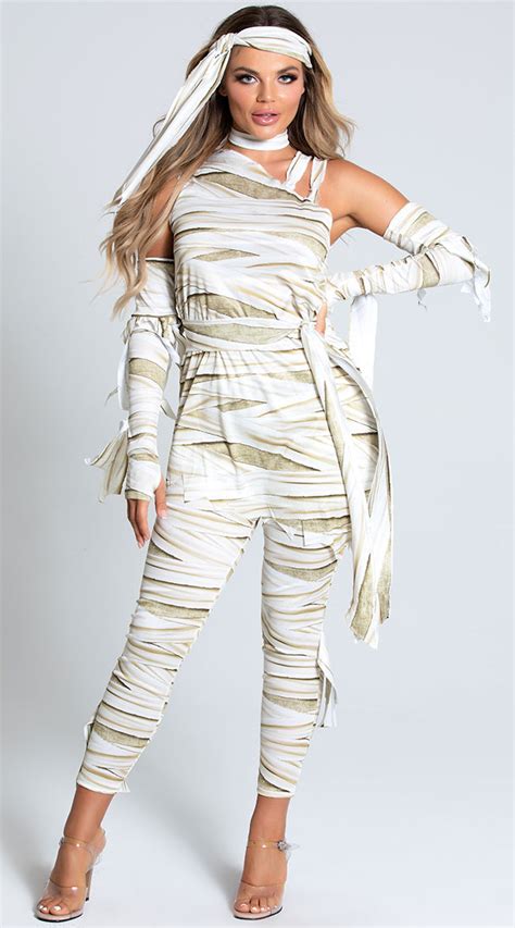Diy Sexy Mummy Costume Turn Heads This Halloween With These Step By Step Instructions