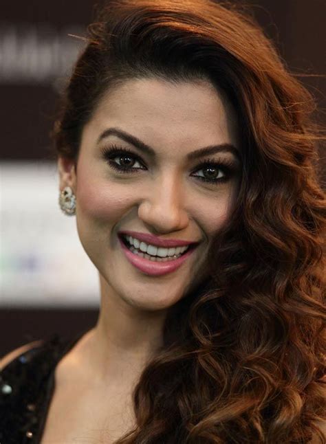 52 Popular Hollywood And Bollywood Celebrity Hairstyles To Copy