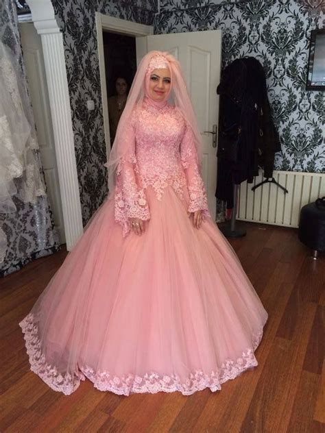 Pin On Hijab Bride Muslim Wedding Dress