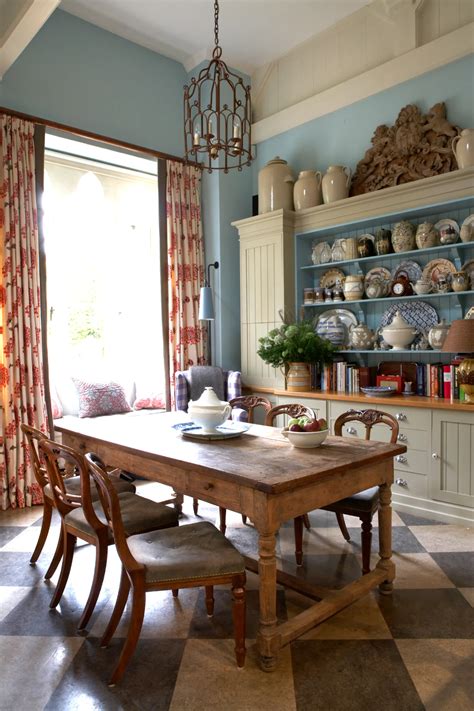 Tour The Dreamy English Country Cottage Of Designer William Yeoward In