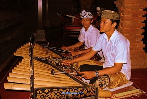 Alat musik yang dipetik, dipukul, digesek, ditiup, ditekan, dll. Daftar Nama Alat Musik Tradisional Bali Beserta Gambar & Penjelasannya