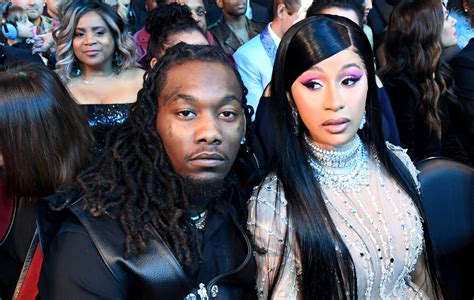 Cardi Kisses Offset Amid Divorce