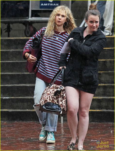 Juno Temple Braves The Rainy Day To Begin Filming Black Mass Photo 683670 Photo Gallery