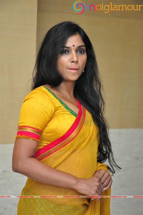Usha Jadhav Actress Photoimagepics And Stills 423777