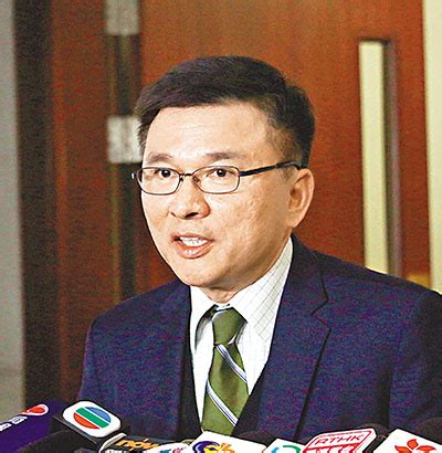 香港公共交通 道路及設施 道路、交通情況及特別交通措施 駕駛執照及考試 車輛牌照、登記及檢驗 跨界交通 航空旅客服務 船隻操作員及飛行員牌照 安全. 陳家強：財會審議「塞車」 應變合理合法 - 香港文匯報