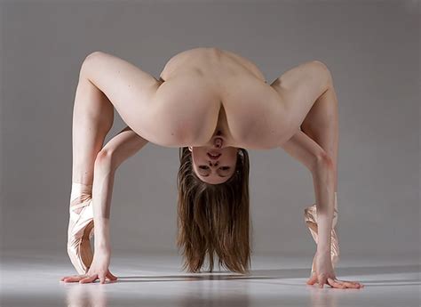 Flexible Ballerina Tiny Tits Spreading Legs Kathleenwinters My Xxx