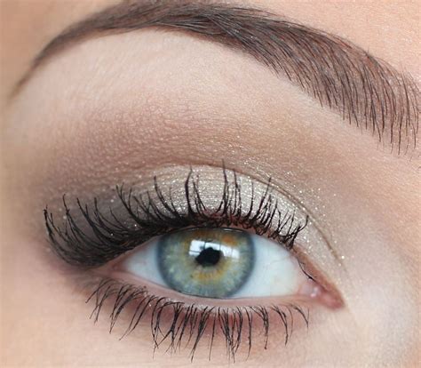Neutral And Slightly Smoky Silver Eye Makeup Grey Makeup Formal