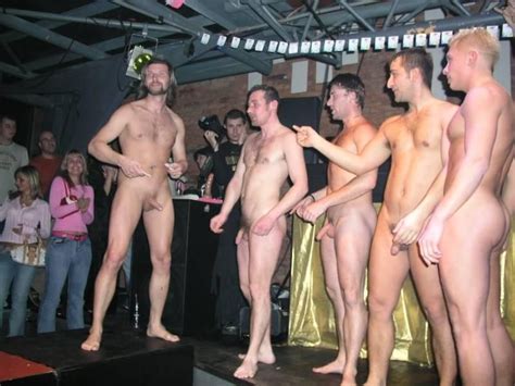 Cfnm Nude Male Erection Contest
