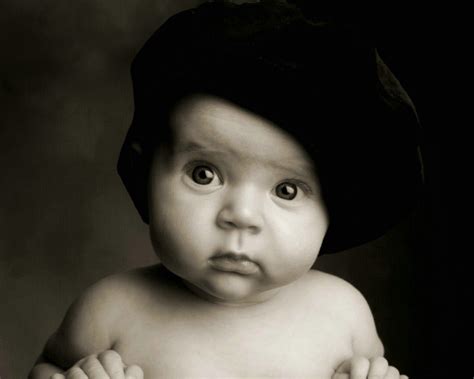壁纸1280×1024黑白婴儿摄影 古典小宝宝图片壁纸壁纸爱与纯真 可爱婴儿儿童摄影壁纸壁纸图片 摄影壁纸 摄影图片素材 桌面壁纸
