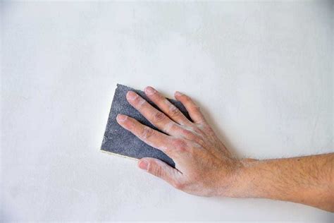 Patching Plaster How To Repair Walls And Ceilings Diy Guide