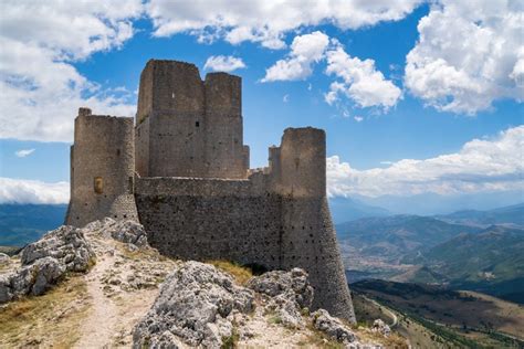 Cosa visitare in Abruzzo 5 tappe da non perdere In giro a più non posso