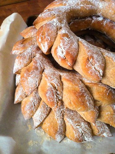 50 minutes plus 1 hour 15 rising time | cooking time: Lick My Spoon | Holiday Bread Wreath with Honey Butter