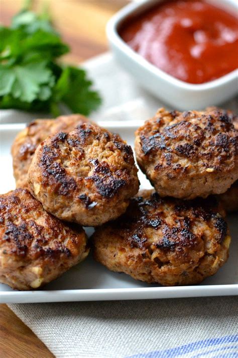 Meat grinders are pretty simple in terms of operating and can be electric or manually driven. Pork & Apple Breakfast Sausage (Paleo, Whole30, Grain ...