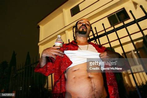 Bloods Gang Photos And Premium High Res Pictures Getty Images