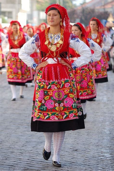 Portugal Traditional Outfits Costumes Around The World Traditional