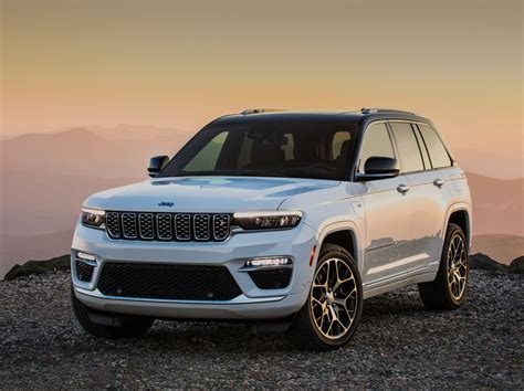 2022 Jeep Grand Cherokee Review Pricing And Specs