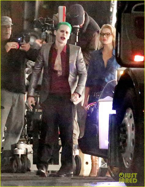 Photo Jared Leto Fights Kisses Margot Robbie In Suicide Squad