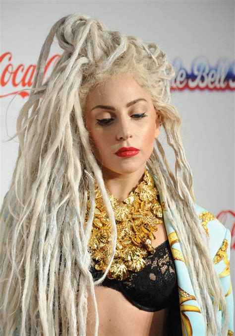 45 Of Lady Gagas Most Spectacular Wigs Lady Gaga Outfits Lady Gaga