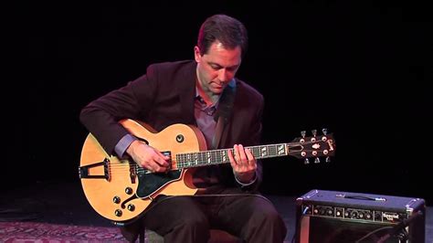 Andy Brown Playing Solo Jazz Guitar Doing A Blues In G Youtube