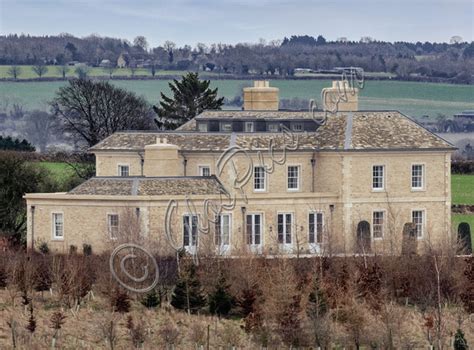 Glospics Jeremy Clarkson S Controversial Diddly Squat Farm House